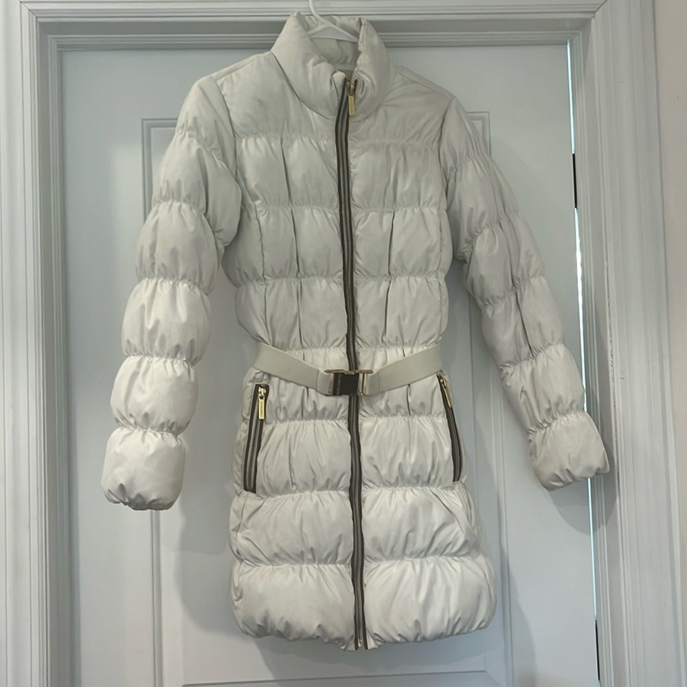 Used but good condition nice puffer jacket waist length